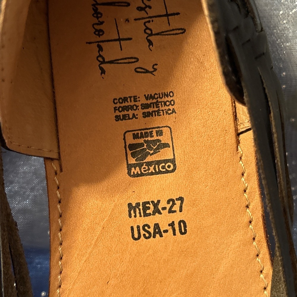 Vestida‎ Y Alborotada Black Flats/ Sandal Size 10 Shoes - Picture 3 of 8